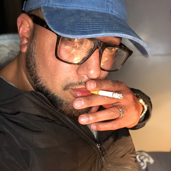 📲 - Picture 2 of 8